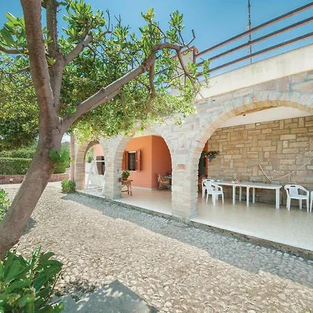 Holiday home Lucia Sorso